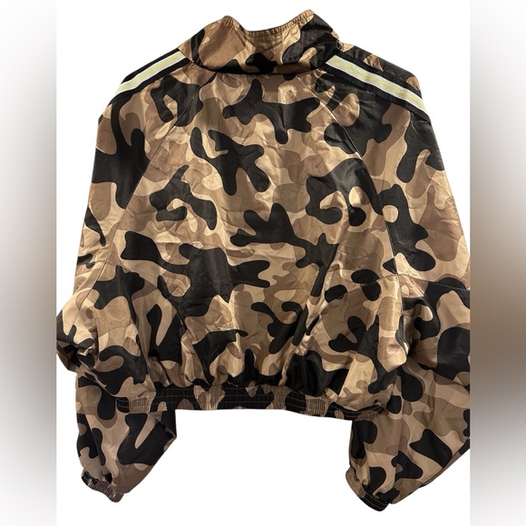 Blanc Noir Camo Cropped Bomber Jacket with side stripe Size M - Picture 3 of 15